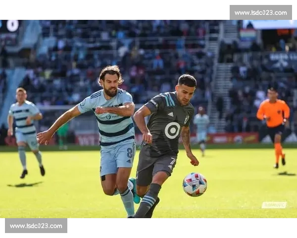 白帽强势迎战堪萨斯焦点对决揭示赛季关键走向胜负悬念全面解析